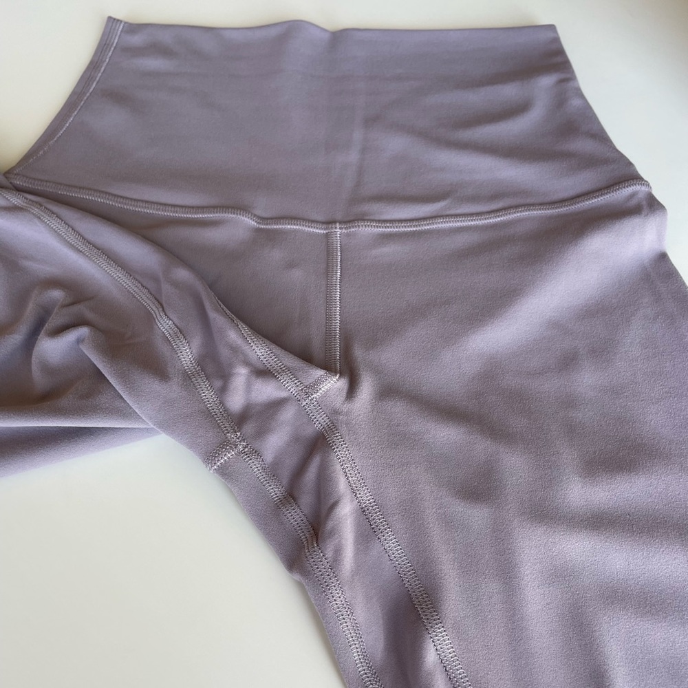 Lululemon Align Super-High Waist 10'' Biker Shorts in Lila - Picture 3 of 7